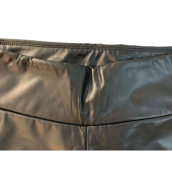 Streetwear Society Women size L Black High Waist Pull On Faux Leather Pants - Picture 3 of 9